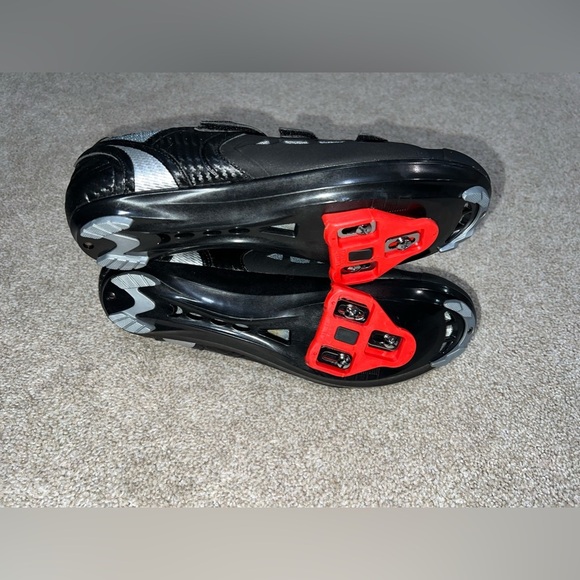 Gavin Indoor Cycling Shoes hook & loop closure size 45 black/gray - Picture 4 of 5